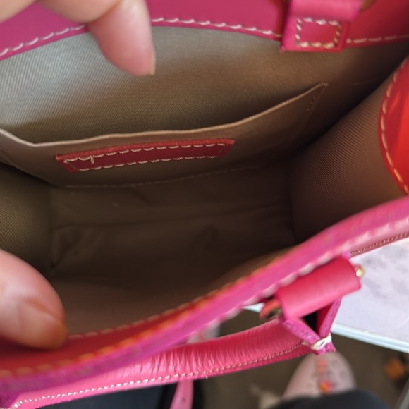 New Anna Paola Leather Crossbody Handbag Fuxia Pink With Long Strap Handles - Picture 7 of 8